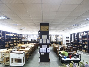 Arts and crafts exhibition hall